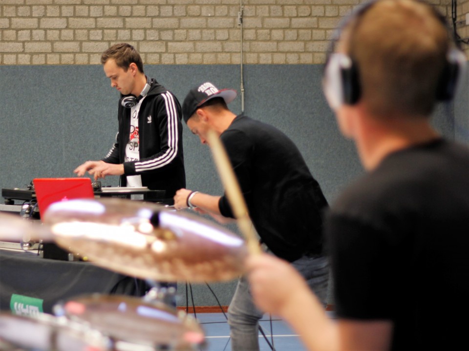 Schoolvoorstelling Behind The Beat